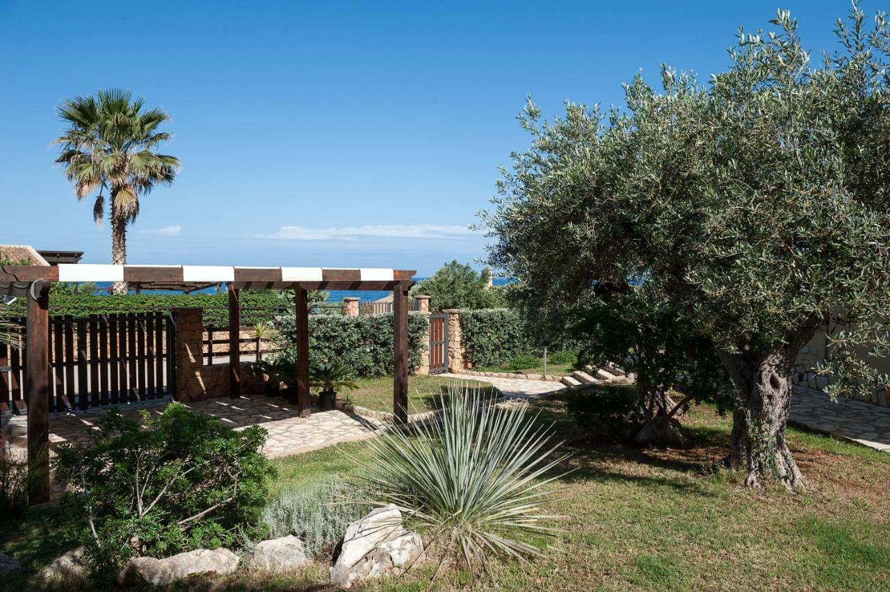 Villa Baia Verde كوستوناتشي المظهر الخارجي الصورة