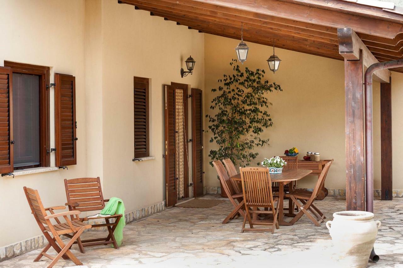 Villa Baia Verde كوستوناتشي المظهر الخارجي الصورة